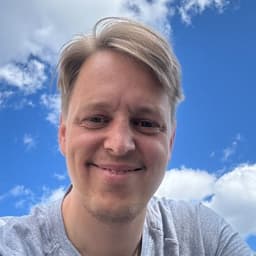 Hennie's profile image